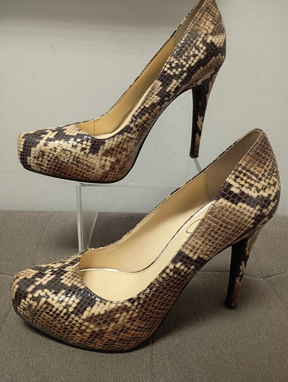 Jessica Simpson Tan and Brown Snakeskin Pointed Pumps